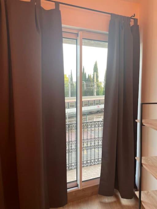 Appartement confort équipé au coeur de Béziers Exterior foto